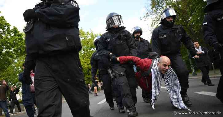 Palästina-Camp geräumt – Demonstranten werden weggeschleppt