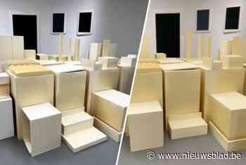 Leerling zakt door kunstwerk in het MuHKA