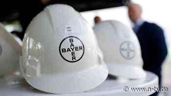 "Das Bayer brennt lichterloh": Investoren reiben Bayer-Chef Konzernmisere unter die Nase
