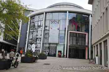 Auch der „Theaterball“ hat Premiere