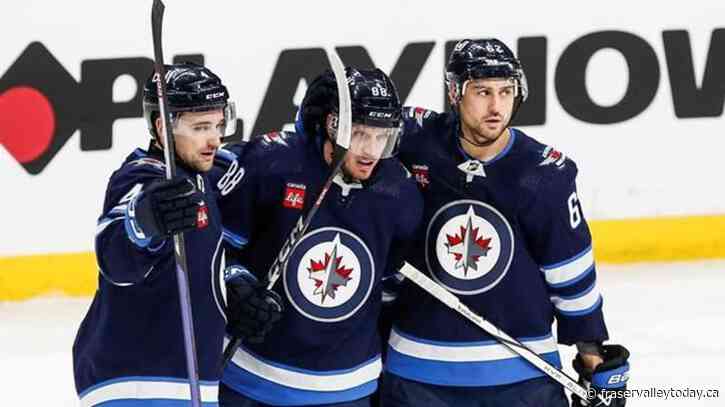 Schmidt returns to lineup for Jets in Game 3, fellow defenceman Stanley to sit
