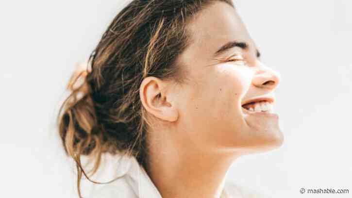 Get Mom this LED teeth whitening kit on sale for $37