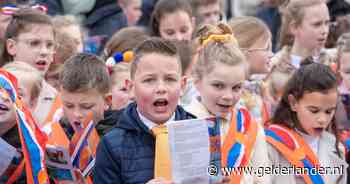 De ene Koningsdag is de andere niet: van ‘Wij willen Holland houen’ tot uitbundige feestmuziek en kermis
