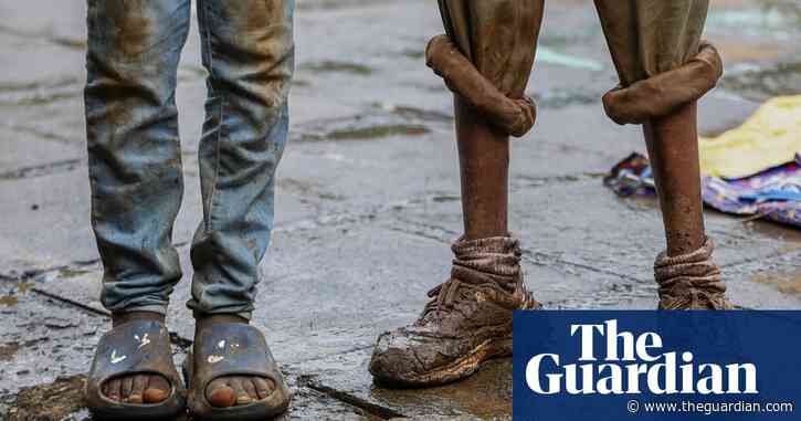 Weather tracker: heavy rainfall causes flooding and death in east Africa