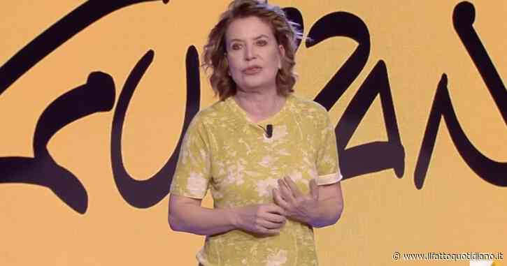 Sabina Guzzanti difende la Legge 194: “Se ho potuto fare la vita che ho scelto è perché a 18 anni ho potuto abortire”