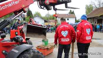 Hoftrac-Treffen in Unterschwillach: Fingerspitzengefühl und schwere Maschinen