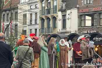 Vredespijp (half) gerookt in Hasseltse folklore-oorlog rond mei-avond