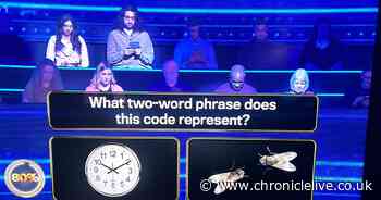 Lee Mack stunned as quarter of 1% club contestants wiped out by early question