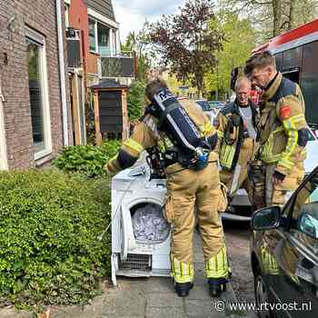 112 Nieuws: wasdroger vat vlam in Nijverdal