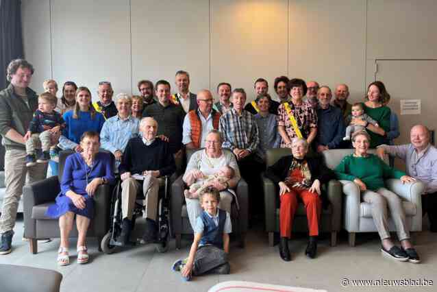 Camille en Hilda vieren platina huwelijksjubileum