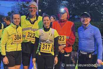 Bridget, Guido, Inge, Eric en Matthijs zamelen 500 euro in voor Leefboerderij Suskewiet