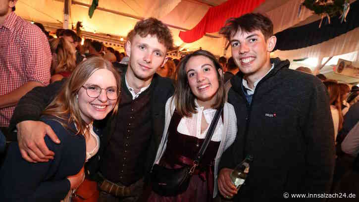 Wild gefeiert wurde am Samstagabend auf dem Garchinger Volksfest