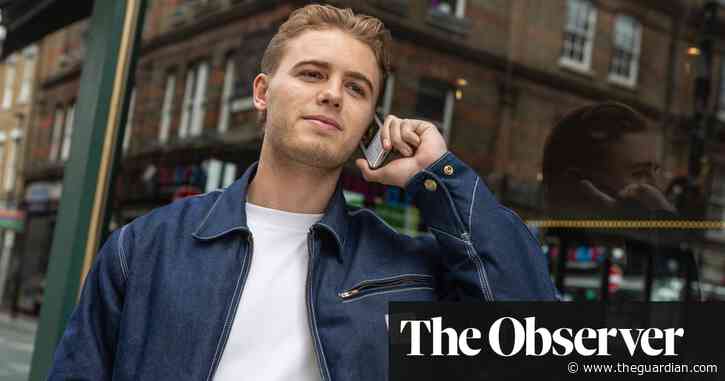 The ‘boring phone’: stressed-out gen Z ditch smartphones for dumbphones