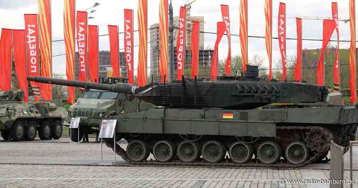 Kriegstrophäen in Moskau: Leopard und Marder bei Ausstellung