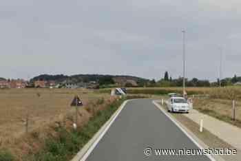 Motorrijder (49) gaat uit de bocht, slachtoffer afgevoerd met MUG-helikopter