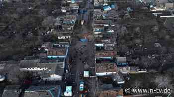 Angriff galt angeblich Söldnern: Russische Drohnen setzen ukrainisches Hotel in Brand