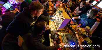 Why Many Of Us Are Going Back To Pre-Digital Analog Tools