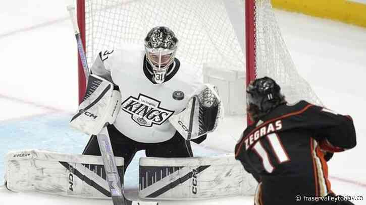 Los Angeles Kings goalie David Rittich starting against Edmonton Oilers in Game 4