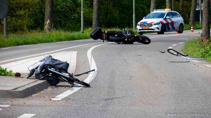Fiets dwars doormidden bij ernstig ongeluk, twee zwaargewonden