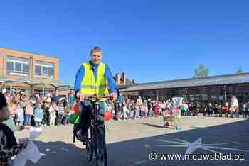 Meester Francis die duizenden kinderen liet bewegen gaat met pensioen