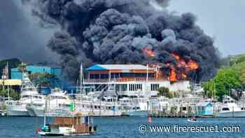 Firefighters from 5 Fla. FDs battle 2-alarm restaurant fire