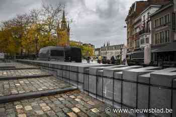 Twintiger betrapt terwijl hij gestolen kassa openbreekt op Grote Markt