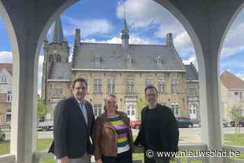 Waar agente Chantal ooit begon: gemeentehuis ‘Wietschate’ wordt verbouwd tot sociale woningen