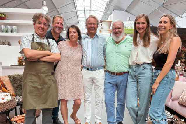 Drie Wase tuincentra kregen crew van ‘Nonkels’over de vloer: “Geweldige ervaring en we mochten zelfs mee figureren”