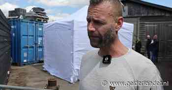 Jongen (13) doet ochtend na brand lugubere ontdekking: ‘Pap, er ligt een lijk in de auto’