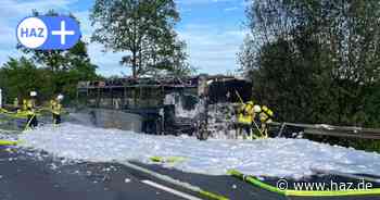 A2 bei Hannover-Garbsen: Stau nach Feuer an Reisebus und Feuerwehreinsatz