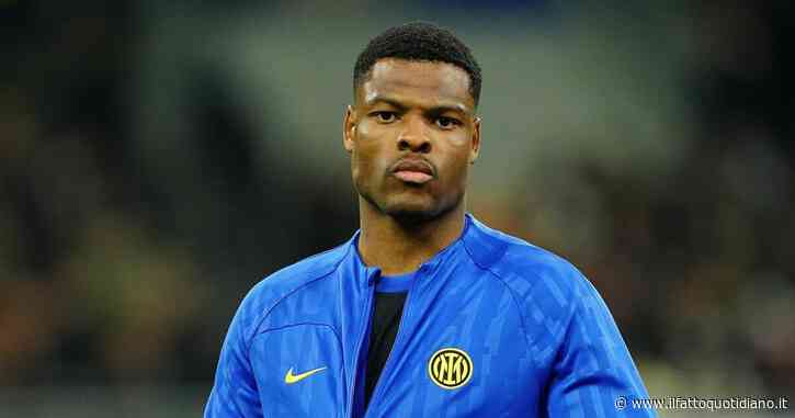 Striscione contro Theo Hernandez, Dumfries si scusa: “Errore di giudizio da parte mia”