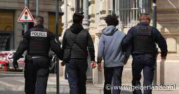 Avondklok voor jongeren in Franse steden: ‘Kind van 12 jaar heeft ‘s nachts niets op straat te zoeken’