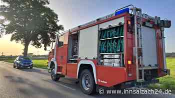 Auto kracht auf MÜ38 bei Mettenheim in Traktor – wohl eine Person verletzt