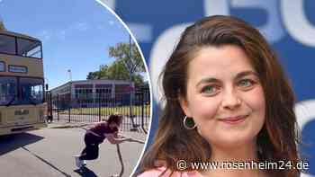 „Bergdoktor“-Hulk? Hier zieht Ronja Forcher einen 10,5-Tonnen schweren Doppeldecker-Bus