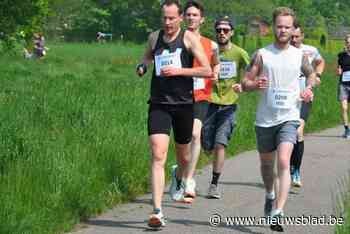 Lopen door de Kalmthoutse straten