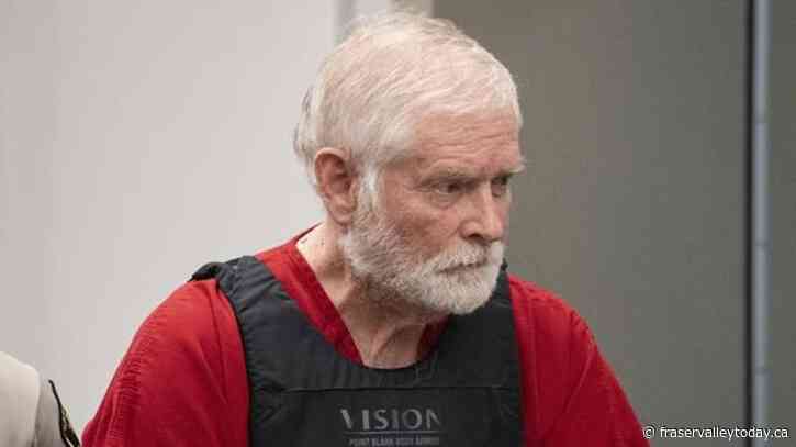 Prosecutors say they will not retry an Arizona rancher accused of murder near the US-Mexico border