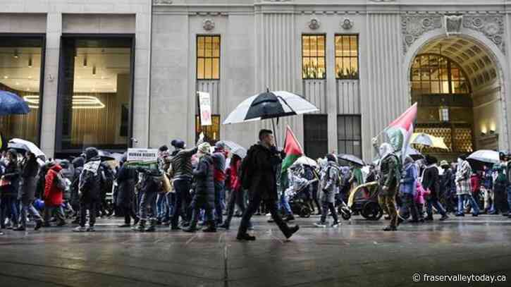 Ottawa man who lauded Hamas pleads guilty to breaking bail conditions