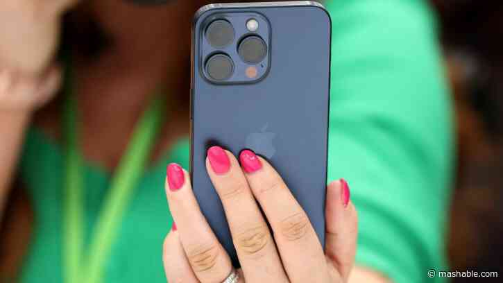 How to close all tabs on iPhone