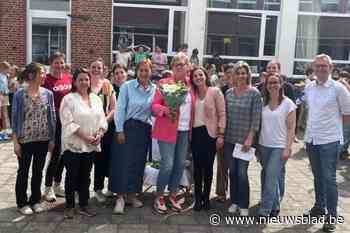 De Springplank bezorgt juf Mia warm afscheid na rijkgevulde loopbaan op school