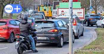 Feierabendverkehr vor dem 1. Mai: Volle Straßen in Hannover