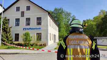 Geldautomat in Egglkofen gesprengt: Das ist über Täter und Beute bekannt – so reagieren Banken