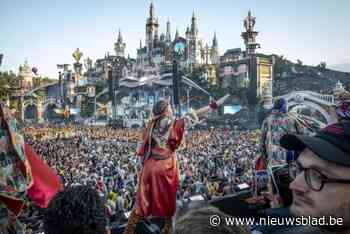 Opnieuw geen uitzondering voor Tomorrowland om wegwerpbekers te gebruiken: “Yesterday-aanpak qua milieu kan niet”