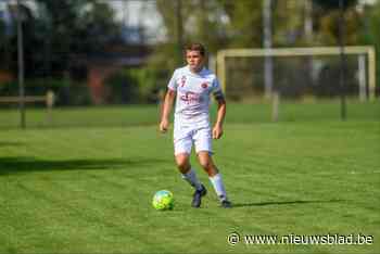 Jonas De Vleeschouwer degradeert met HO Kalken B, maar voetbalt straks misschien zelf in tweede provinciale met Cercle Melle: “Mijn eerste transfer ooit”