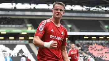 Smith to leave Salford with 'heavy heart'