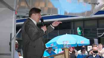 Erster Auftritt nach Rüffel: AfD-Kandidat Krah wagt sich wieder unter Leute