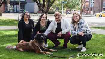 Dogfishing: Can posing with man's best friend make your dating profile better?