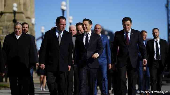 Conservatives continue to out-fundraise all other federal parties