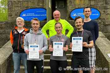 1000-Stufen-Challenge am Herforder Bismarckturm gestartet