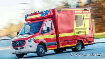 Autofahrerin kollidiert mit Lastwagen – Frau stirbt noch an der Unfallstelle