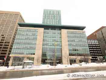 Feds update policy, require public servants to work in office three days a week by September